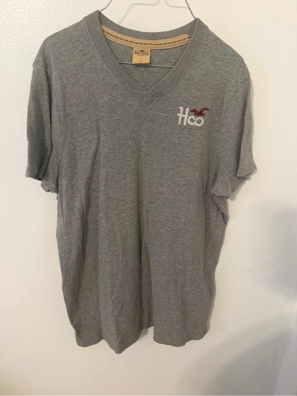 Hollister Men's Heather Gray V-Neck HCO Logo Tee
